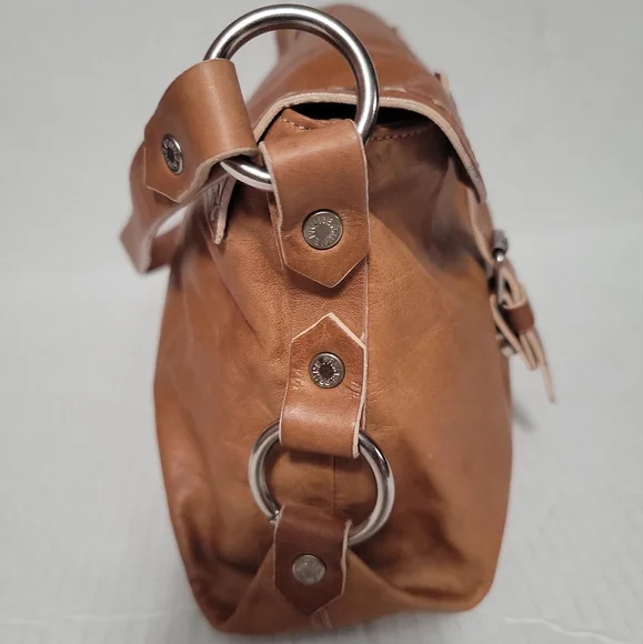 PRÜNE Leather Shoulder Bag - Picture 3 of 11